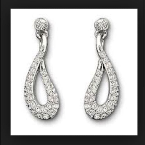Swarovski Crystal Earrings - Picture 5 of 7